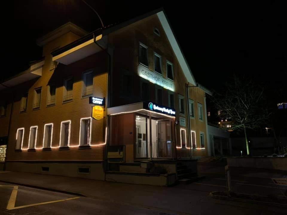 Zyba-Hotelzimmer-Vermietung Aesch Kanton Luzern Esterno foto